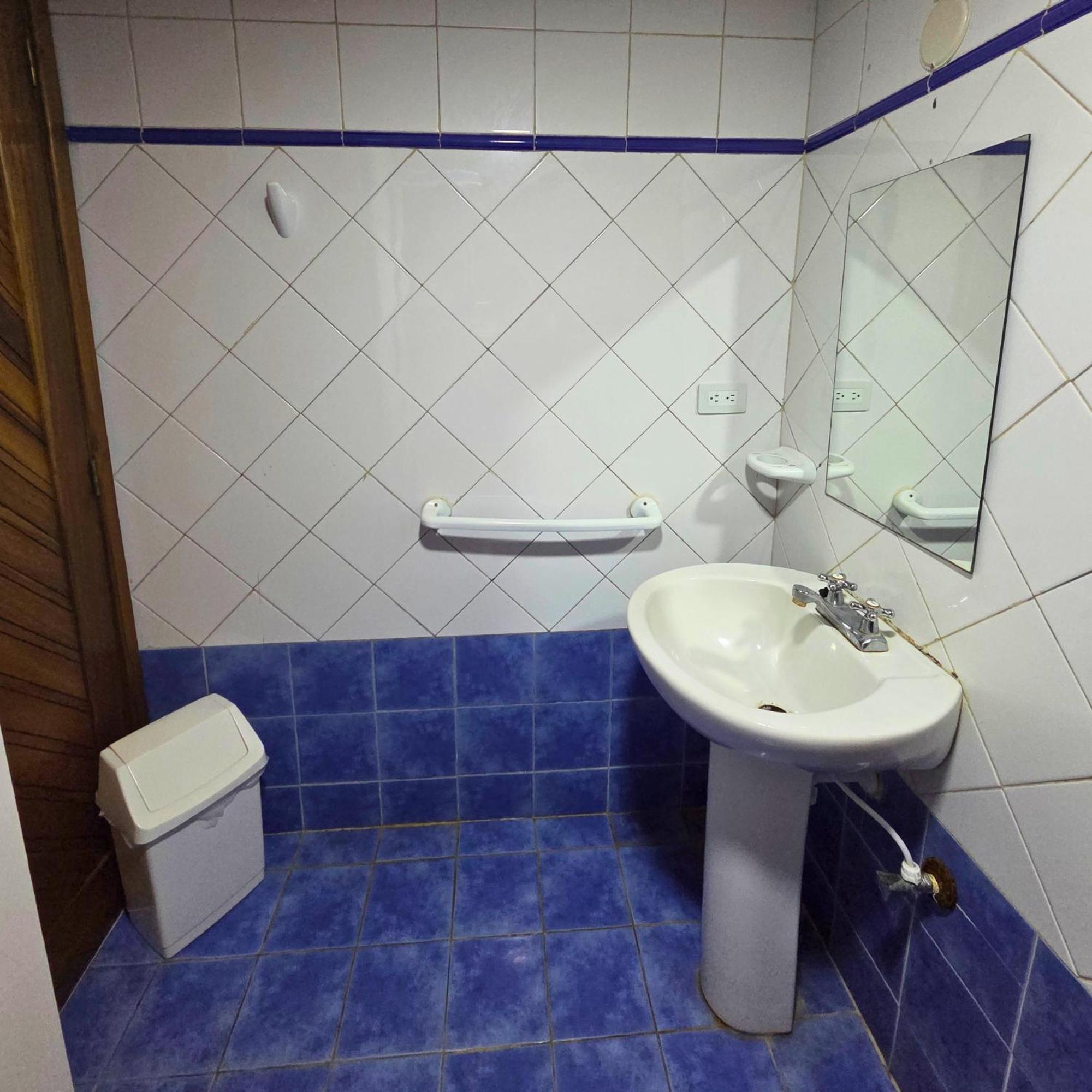 Tucacas, Frente Al Mar, Piscina Y Playa Privada 아파트 외부 사진